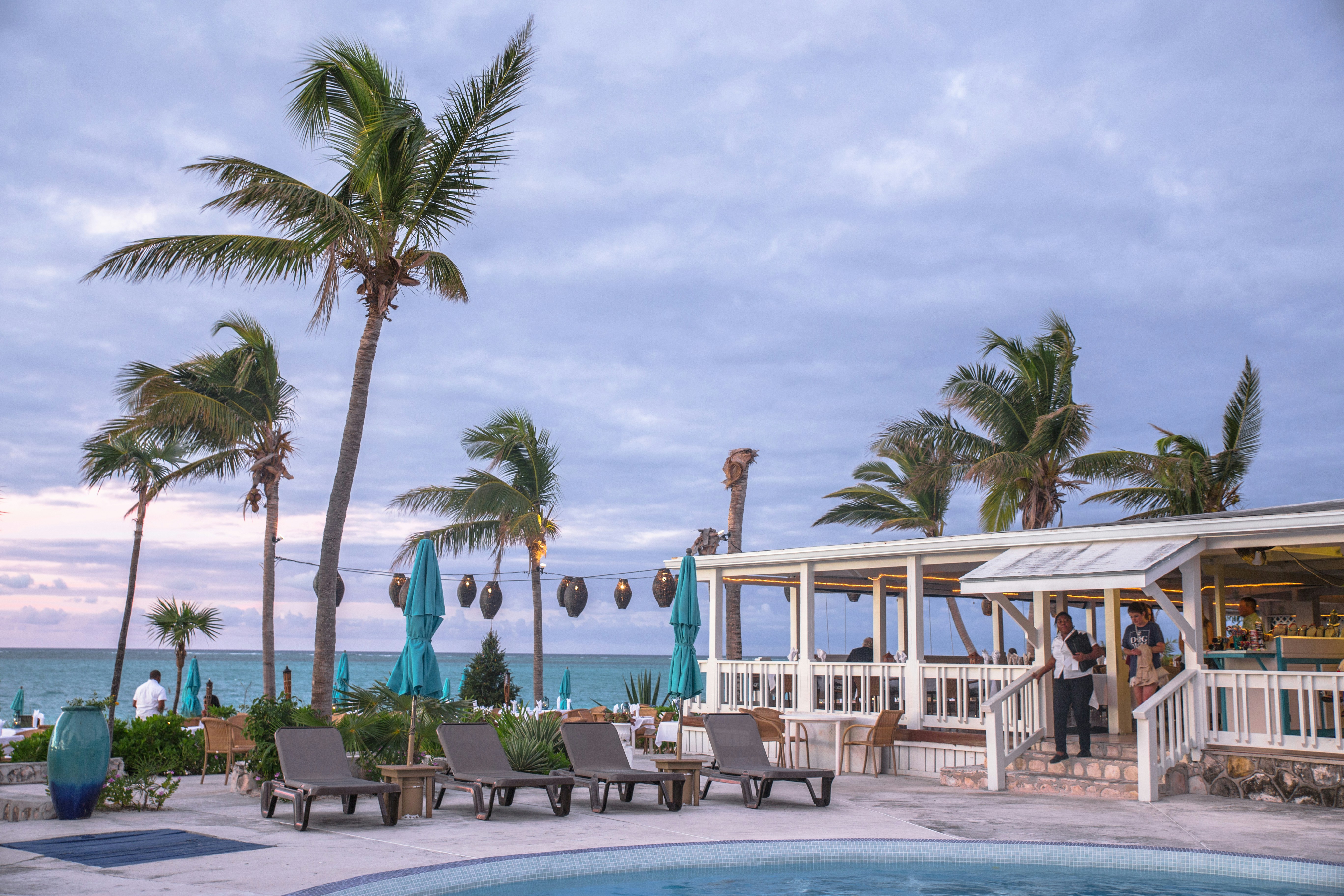 A Thanksgiving Family Reunion in Paradise