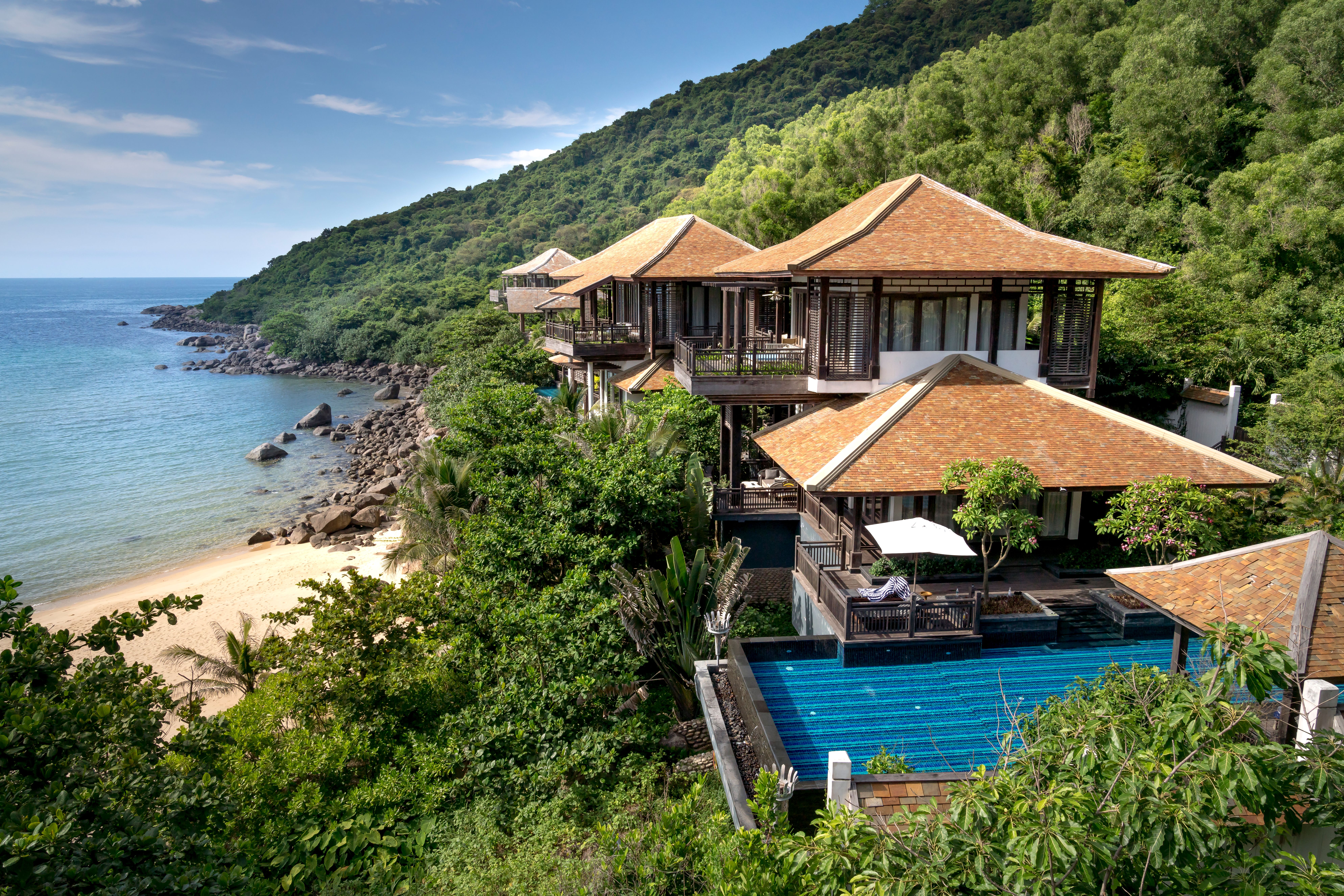 Luxury Villas & Private Retreats